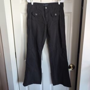 Aeropostale Y2K-style low-rise canvas utility pants with front cargo pockets